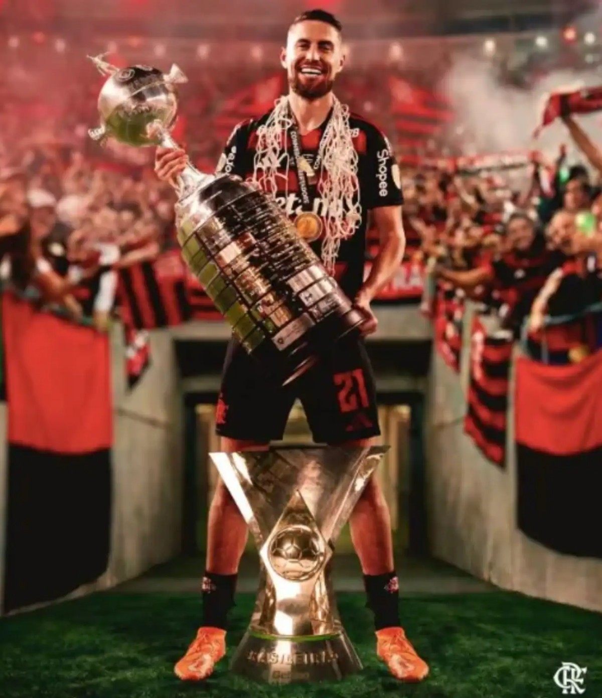 历史第一人!三大冠军全拿下!